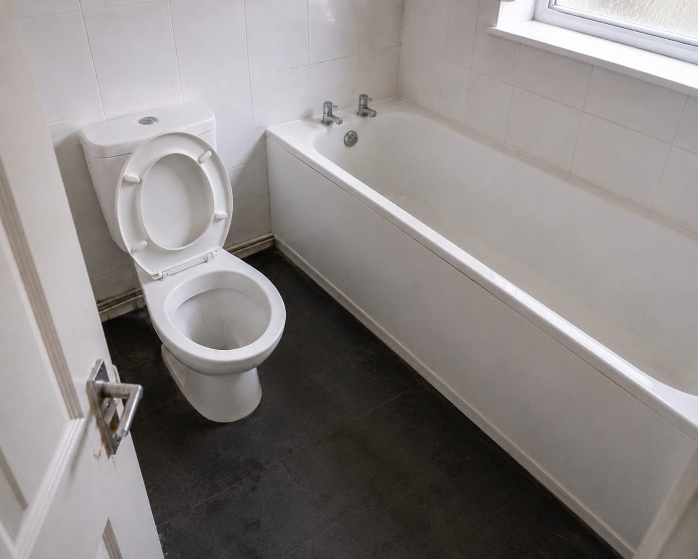 After: End of Tenancy Bathroom Clean in Watford
